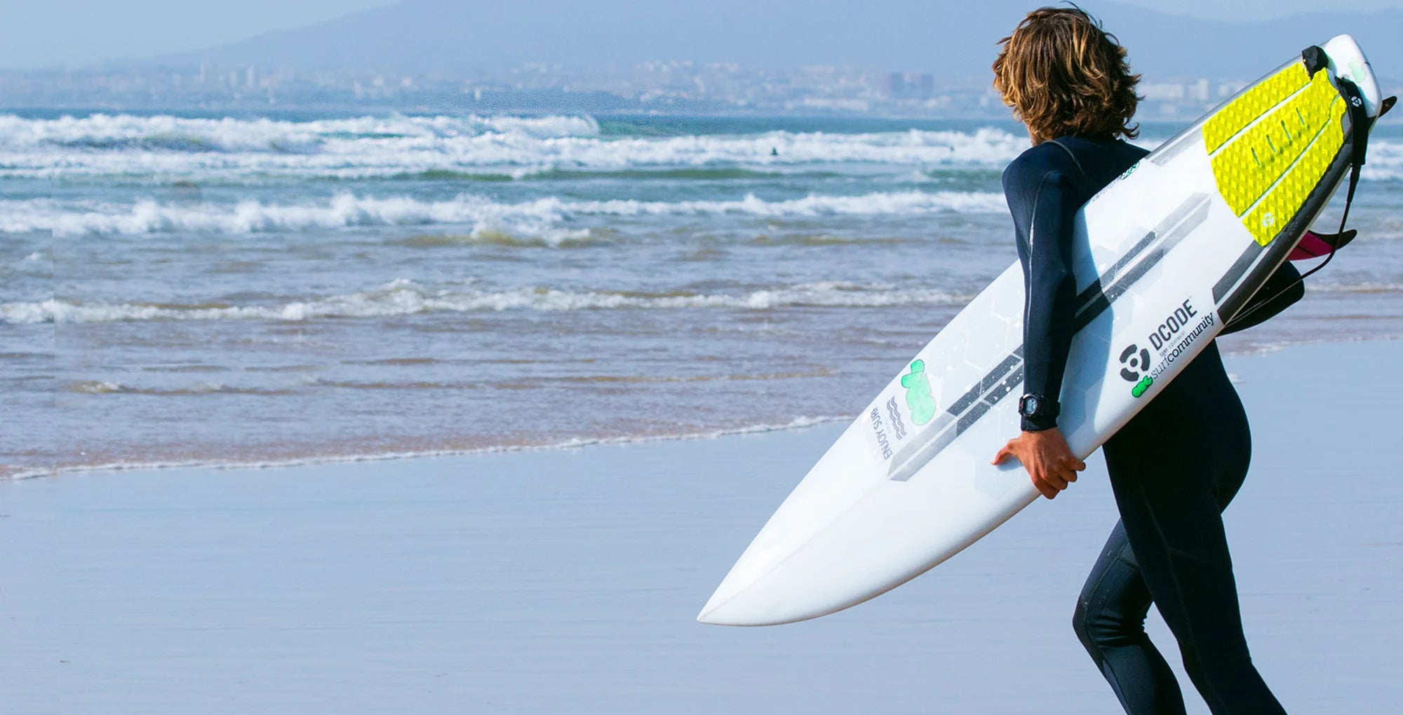Surfer with Van der Waal traction pads