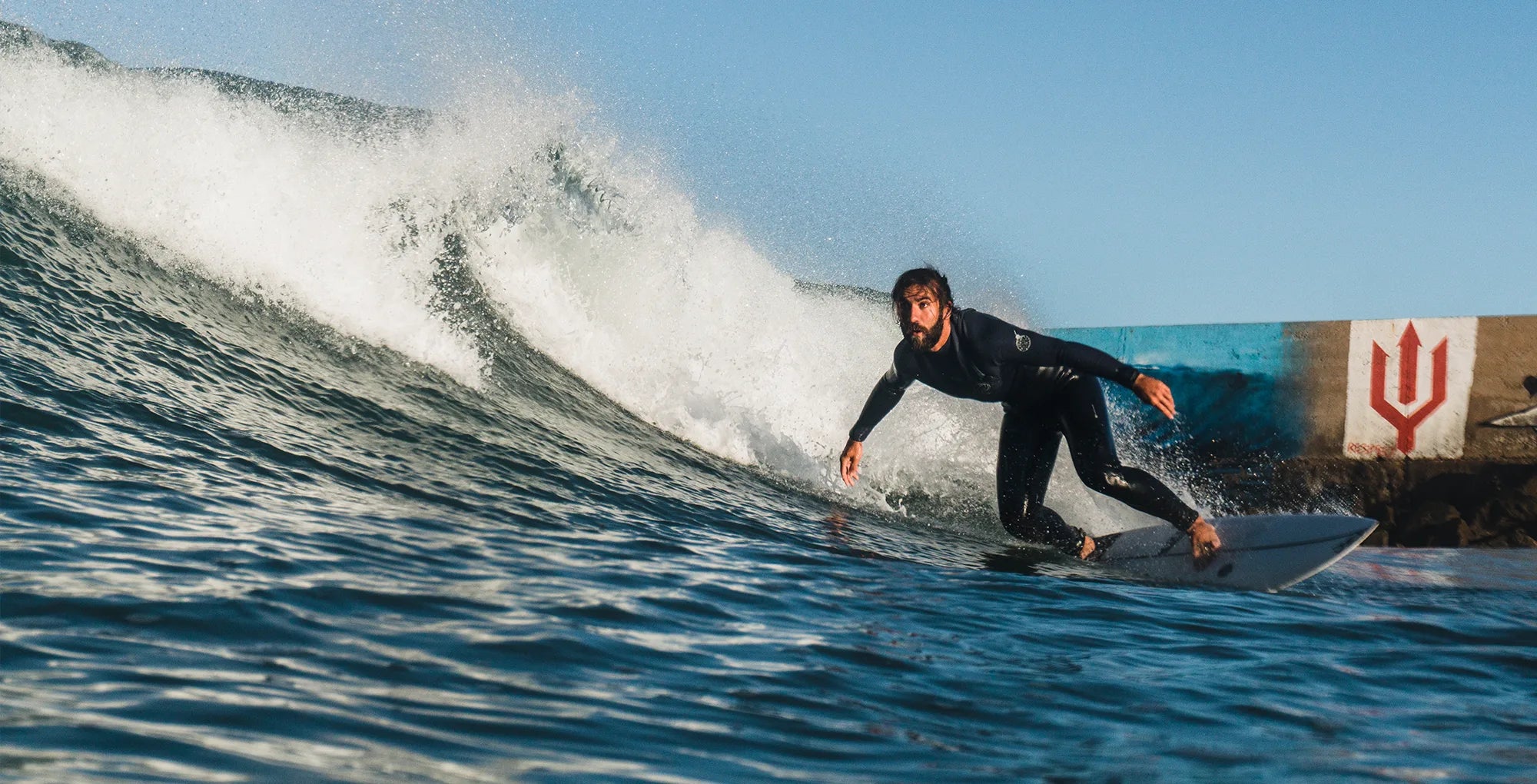 Surfing with Van der Waal surf grips